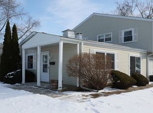 195 Mary Ct Unit A, Bartlett, IL 60103