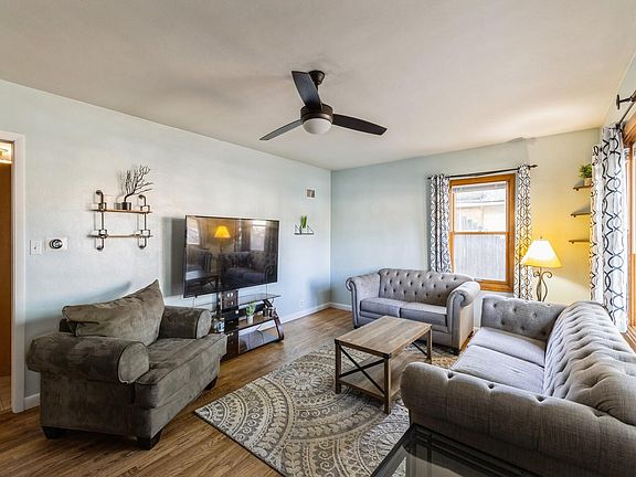 2nd image of 1322 Carroll Ave
