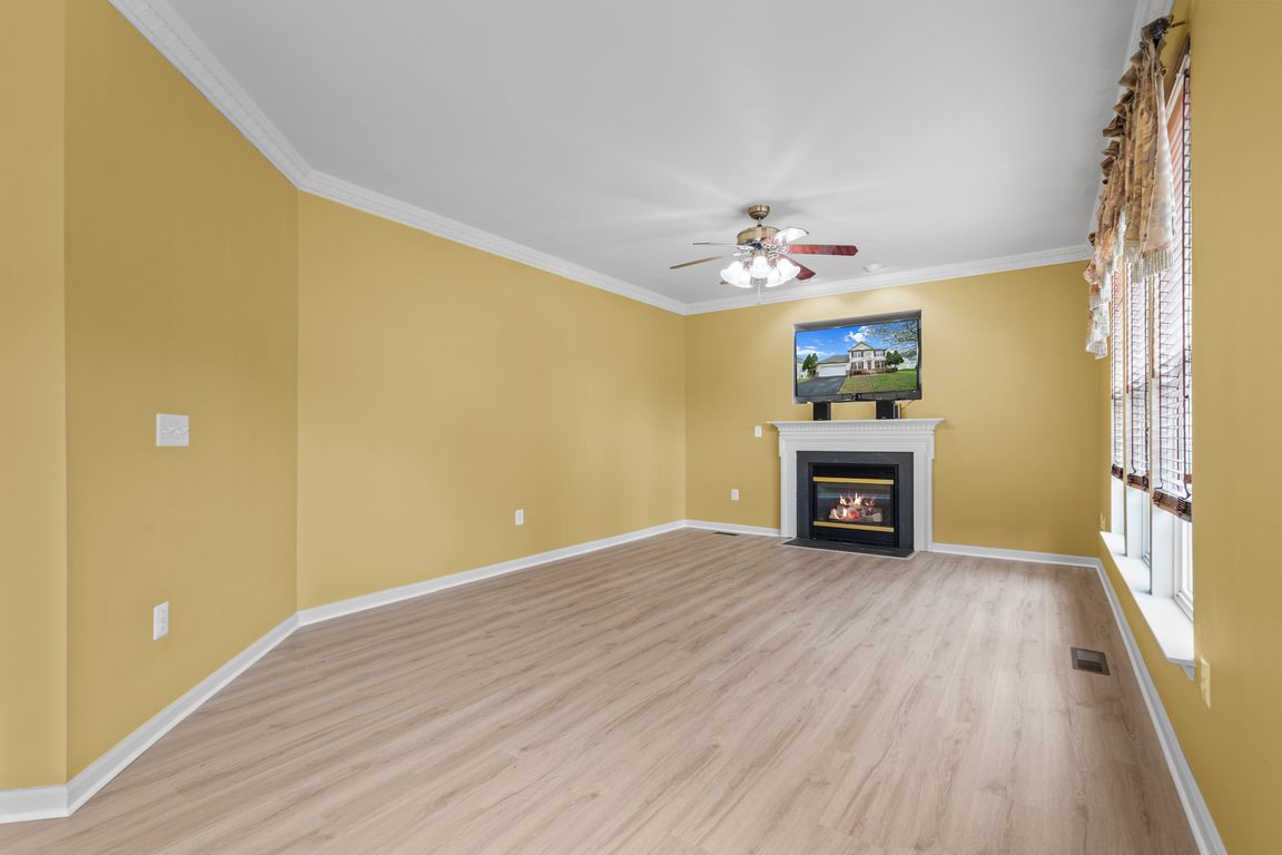 next background image