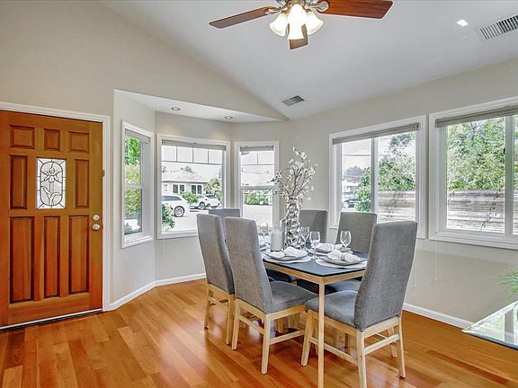 4th image of 212 Trevethan Ave