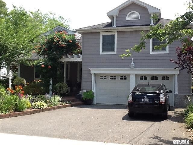 1st image of 81 Emmet Ave