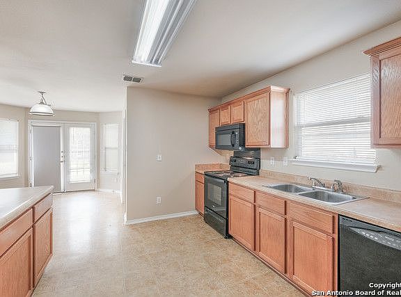 4th image of 9803 Palomino Oaks