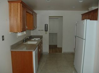 2270 W Hayes St, Woodburn, OR 97071