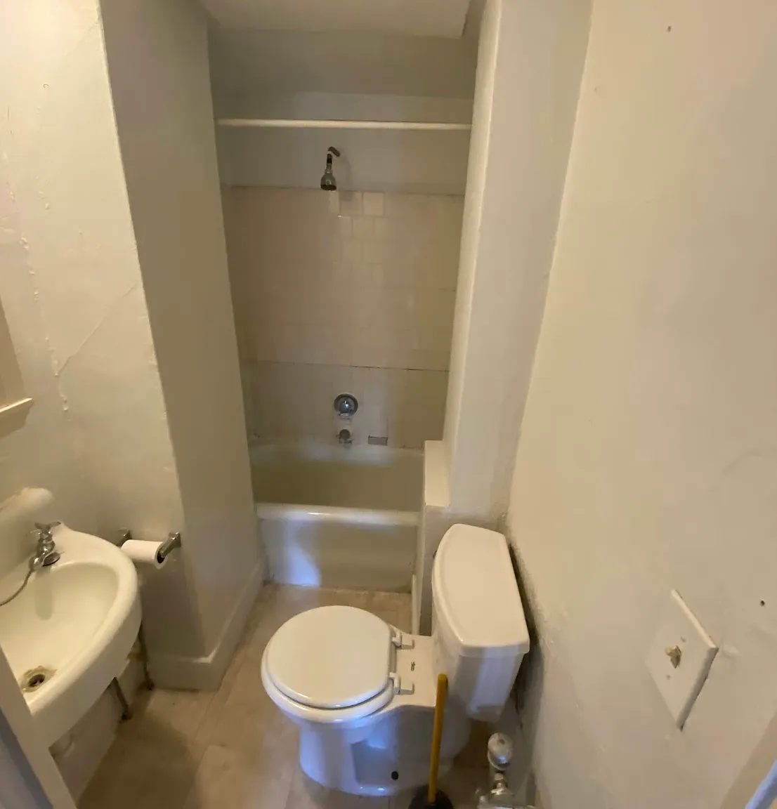 Studio, 450 sqft, $2,350 — Photo 2