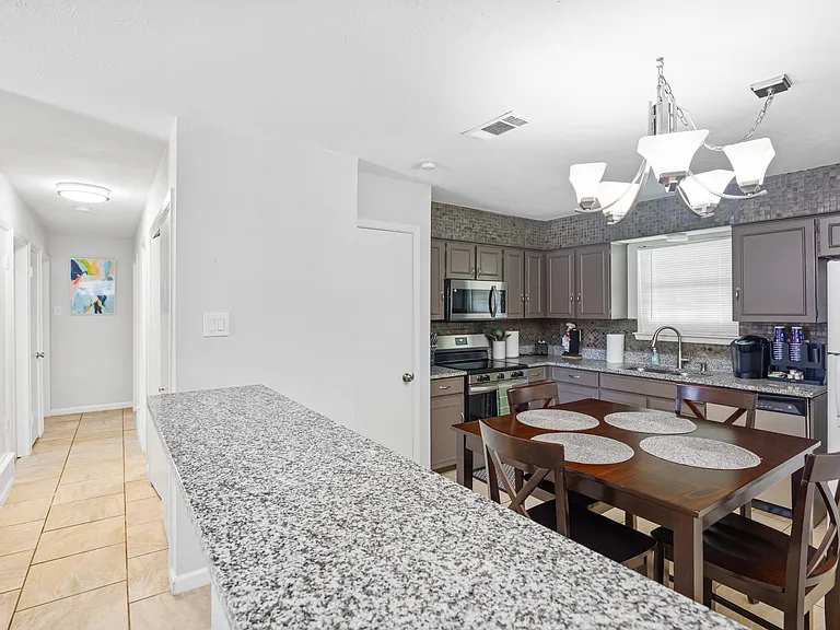 2025 Japonica Ln — Photo 27