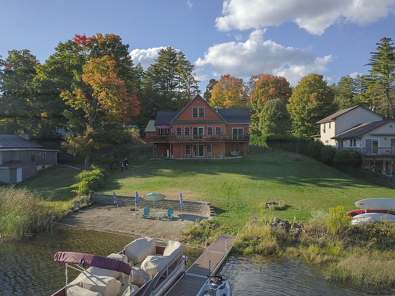 2nd image of 2085 RED JOHNSTON Way