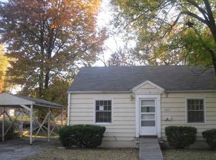 10815 E 19th Ter, Independence, MO 64052