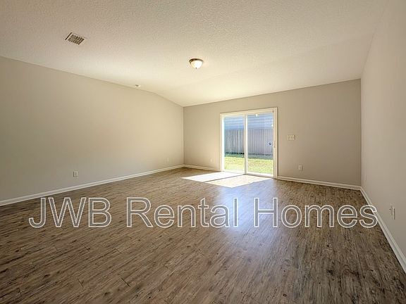 3rd image of 3451 Buckhead Rd