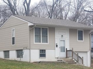 18508 E Shoshone Dr, Independence, MO 64058