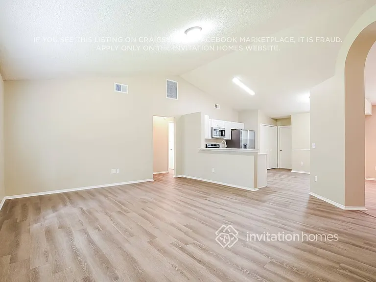 328 Inglenook Cir — Photo 4