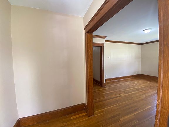 Entry / Foyer