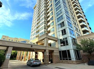 8 Rean Dr #1111, Toronto, ON M2K 3B9