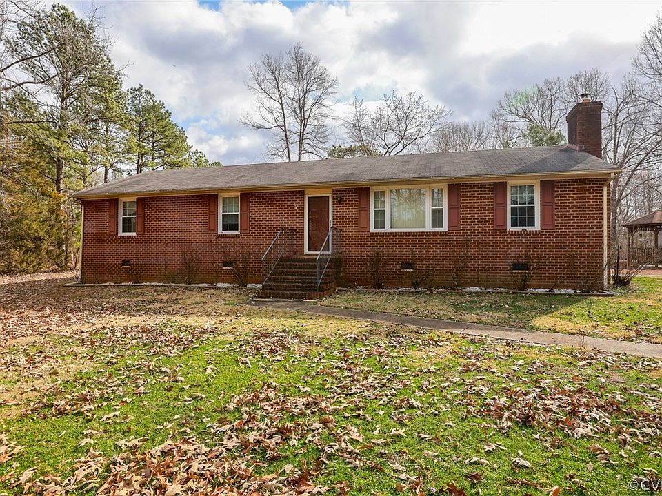 1st image of 15067 Llama Ln