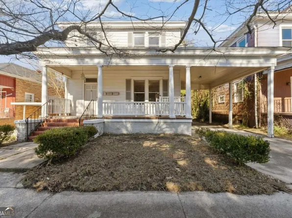 624 W 45th St, Savannah, GA 31405