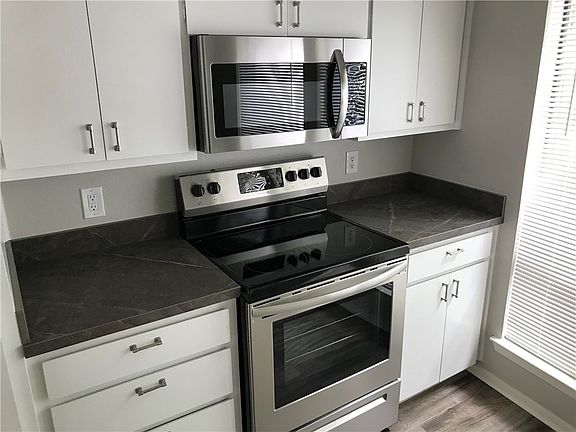 4th image of 2612 San Pedro St APT 213