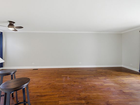 5th image of 207 W Jennifer Ln Unit 2-1A