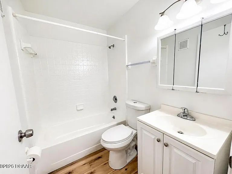 411 Banana Cay Dr #C — Photo 11