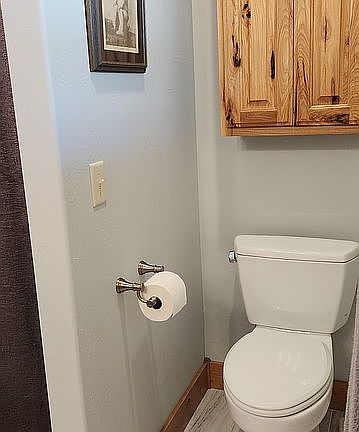 3rd image of 16 Culbertson Ln