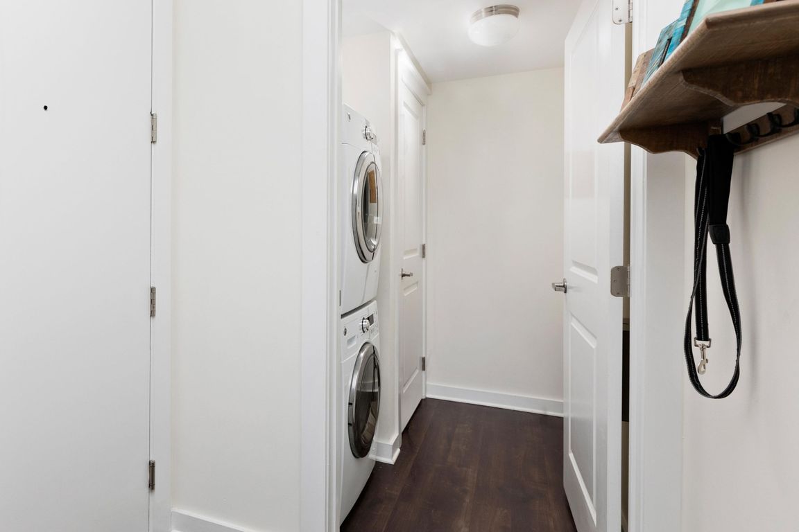 Full Size Washer and Dryer