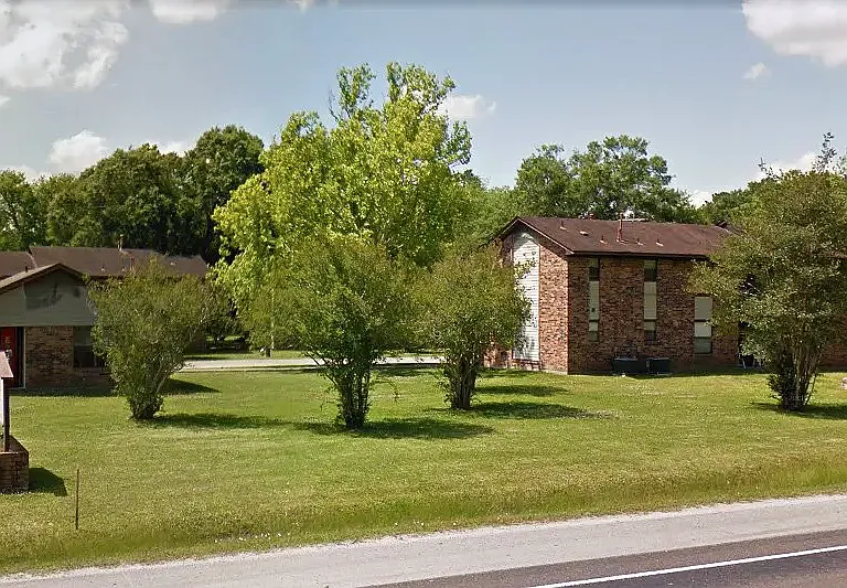 865 Highway 105 E — Photo 5