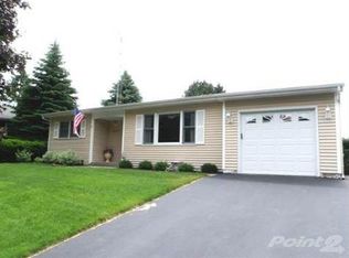 1007 Florence St, McHenry, IL 60051