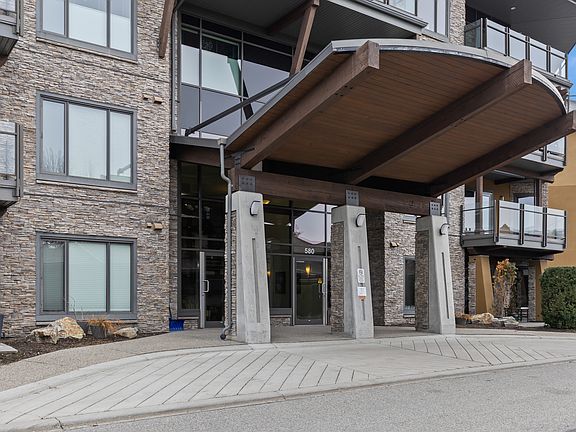 3rd image of 580 Sarsons Rd #115