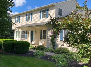 8267 Drinkwater Ln, Manlius, NY 13104