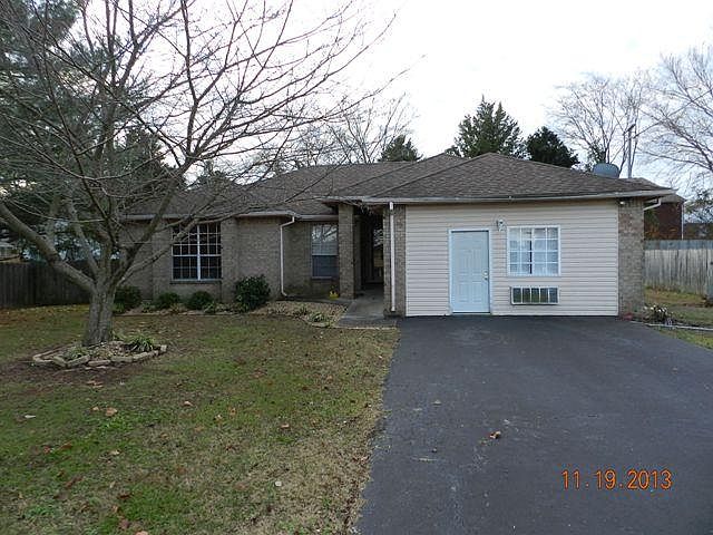 1st image of 916 Jana Dr
