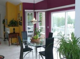 1927 Rhododendron Way, Bellingham, WA 98229