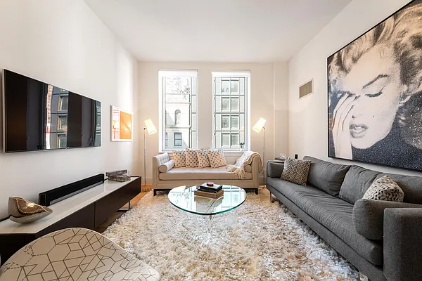 Sold by Douglas Elliman | media 18