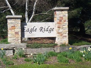 1514 Eagle Ridge Dr, Antioch, IL 60002