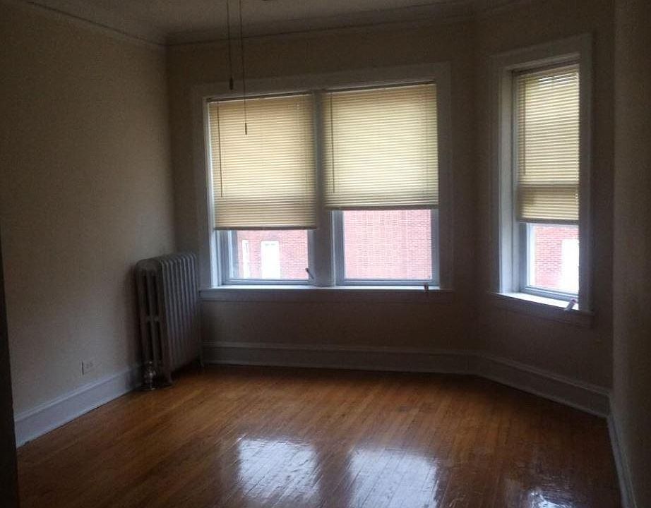 1st image of 5204 N Leavitt St #1