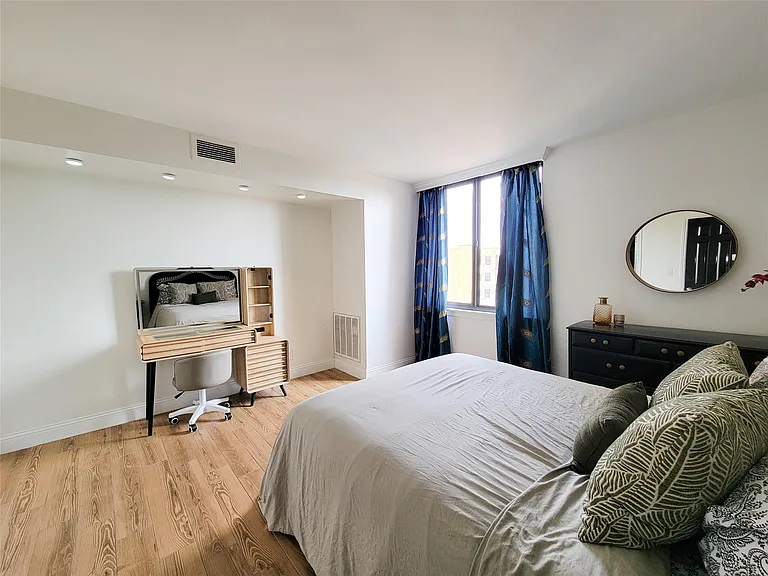 3525 Sage Rd #908 — Photo 20