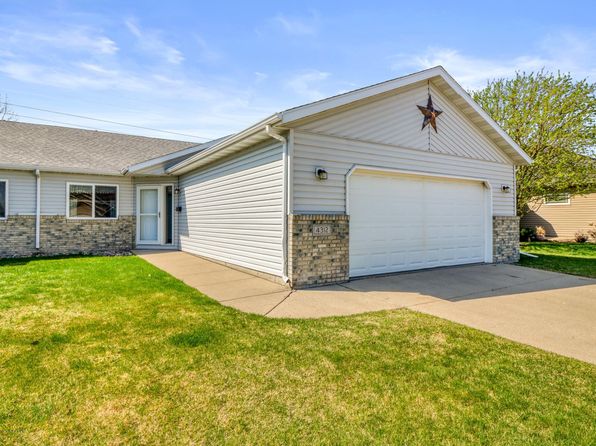 4312 46th Ave S, Fargo, ND 58104