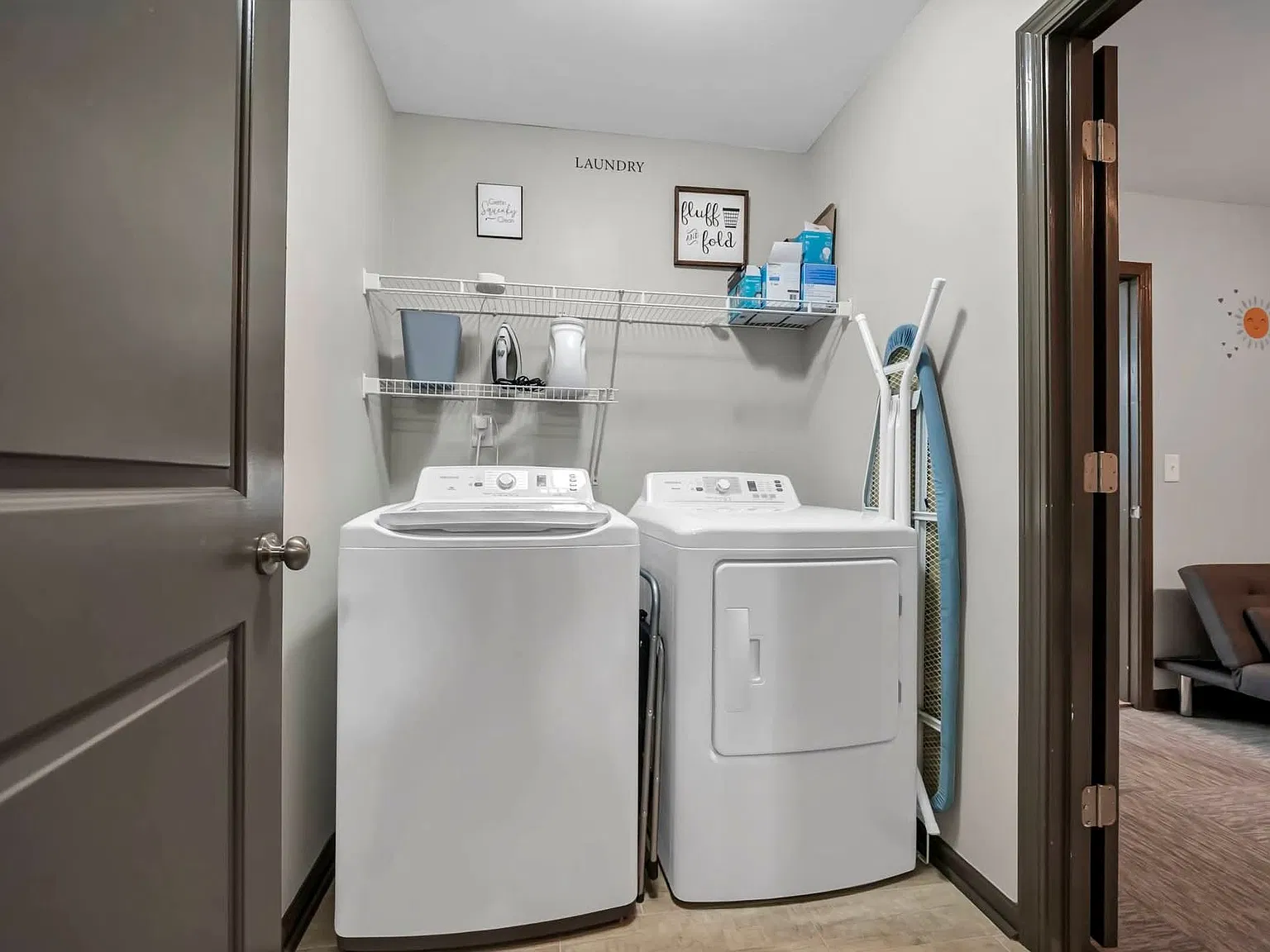 5 bed, 2272 sqft, $5,000 — Photo 2