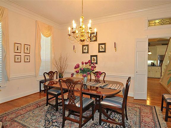 4th image of 5902 Elmwood Hill Ln