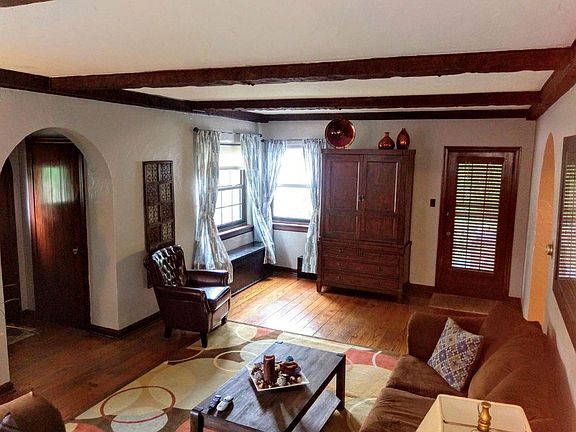 5th image of 4607 Joana Pl