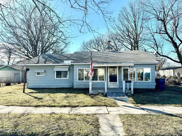 212 N Kane Street, Carterville, MO 64835