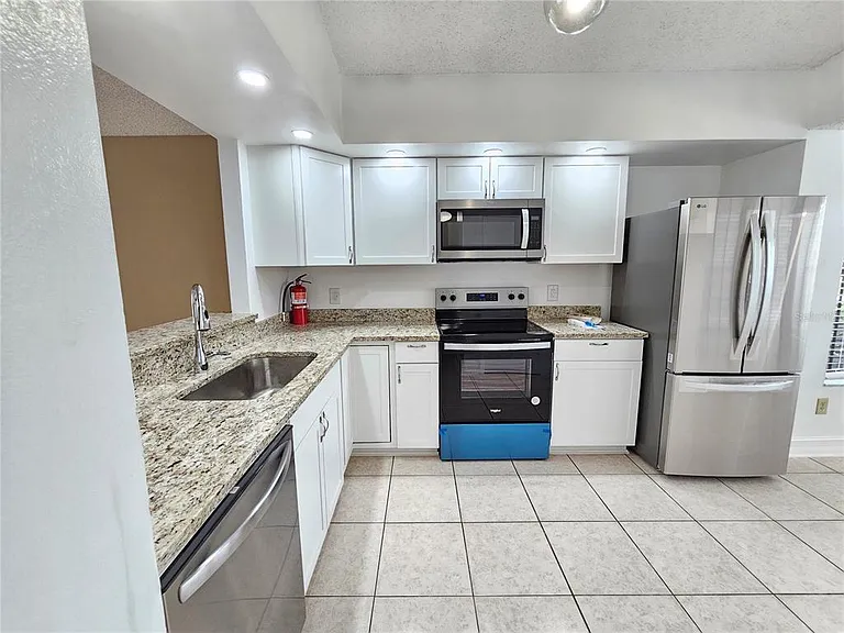 1024 Whalebone Bay Dr — Photo 7