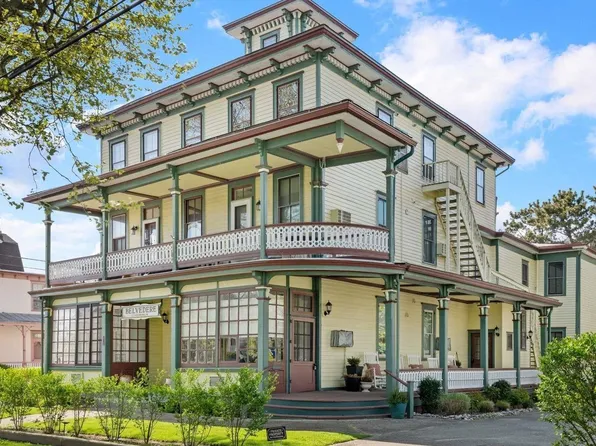 101 S Lafayette St APT 3A, Cape May, NJ 08204