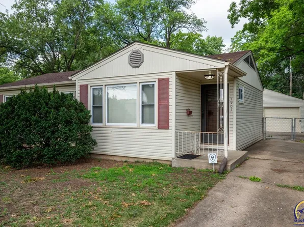 1907 SW Mission Ave, Topeka, KS 66604