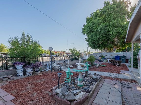 5th image of 1616 W 1st St