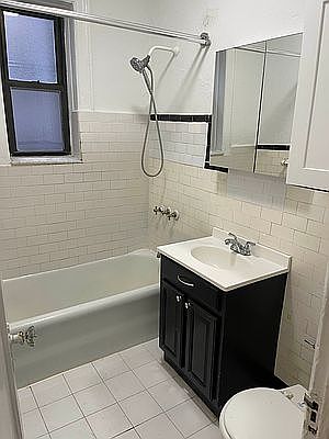 5th image of 28-19 42nd St #B3
