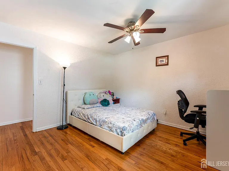 22 Foley Ave — Photo 17