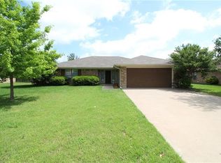 911 Hyde Park Blvd, Cleburne, TX 76033