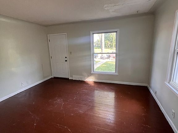 3rd image of 11129 Nottingham Rd