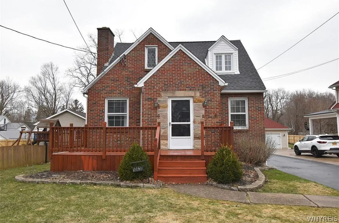 10630 Boyd Dr — Photo 1