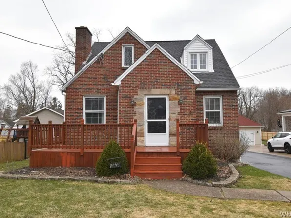 10630 Boyd Dr, Clarence, NY 14031