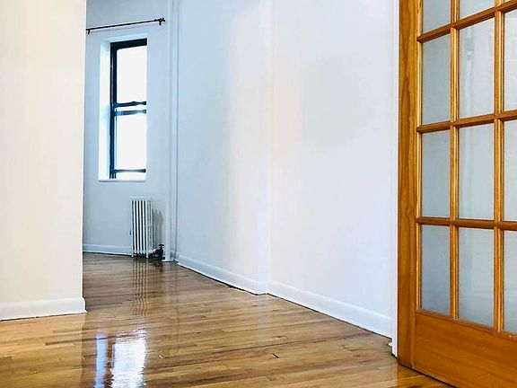 2nd image of 206 E 32nd St #2ER