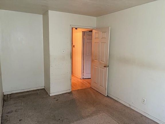 5th image of 1229 E 80th St #178